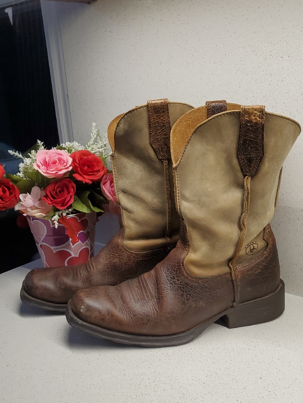 ARIAT Rambler Suede Western Pull-On Boots (sz 8.5D)